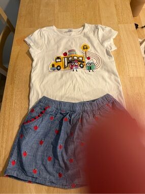 Gymboree White Tee with Yellow School Bus and Red Apple Graphics